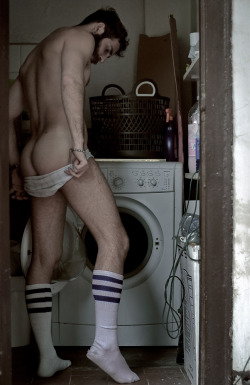 Would love to find him in my laundry room ……grrrr