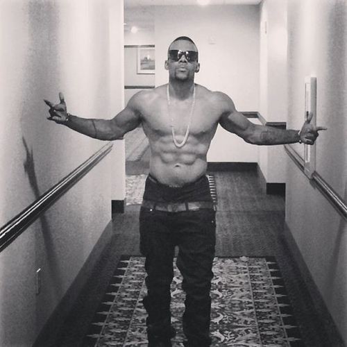 lamarworld:  Singer Mario Barrett ass & bulge.  