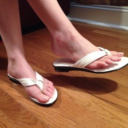 ohmandy56:  These are so pretty! #sandals #frenchpedicure #feet