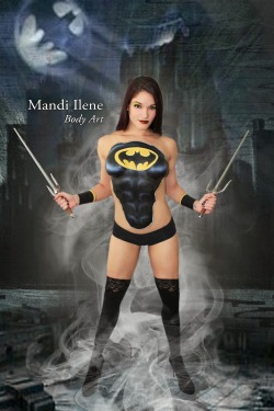 batman-bodypaint:  Batgirl body paint by Mandi Ilene