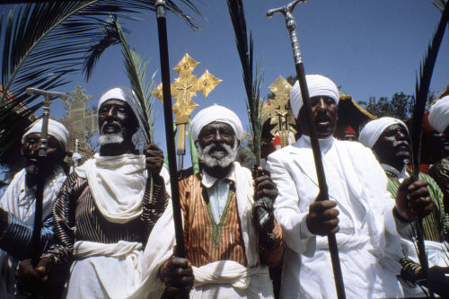divinum-pacis:  Priests of the Ethiopian Orthodox Tewahedo Church.