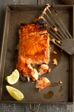 craving-nomz:  Grilled Salmon with Honey Miso Glaze