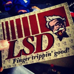 ziglsdemon:  “Finger Trippin’ Good” #LSDemon #KFC #LSD