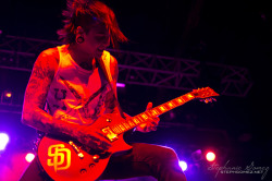 mitch-luckers-dimples:  Tony Perry | Pierce The Veil by Stephanie