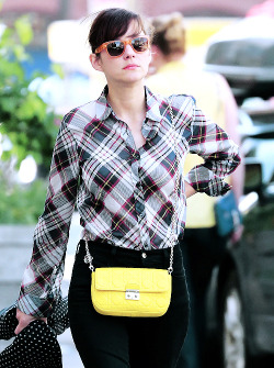 valonqared:  Marion Cotillard, out and about in New York City