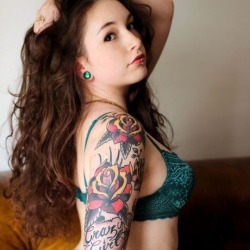 rockintattoobabes:  rockintattoobabes