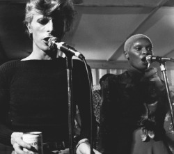thee-mightee-kittens:  David Bowie and Ava Cherry 