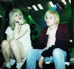 my-fuckedup-won-der-land:  s-t-a-y-high:  GRUNGE BLOG ♡  ✥✝Grunge/Disp☹sable✝✥