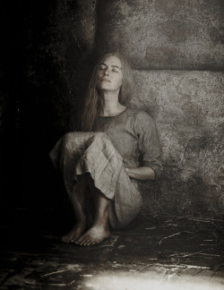 iheartgot:   New Still of Cersei Lannister in Hardhome - 5.08