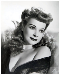 Joy DavisVintage promotional portrait photo, dated from 1948..