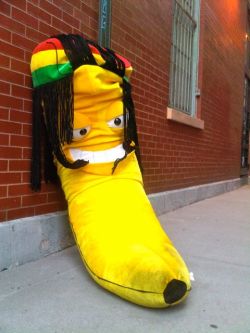 superbloopers:  420 rasta banana masterpost   This is creepy!