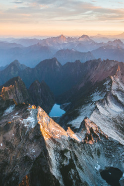 souhailbog:    Sunrise in the North Cascades    |  © Photographer