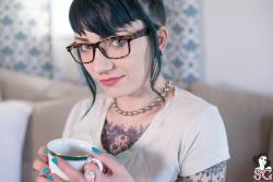 past-her-eyes:  Firefly Suicide firefly.suicidegirls.com Link