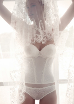 crystalclearpleasures:  Crystal Clear Pleasures - http://crystalclearpleasures.com/