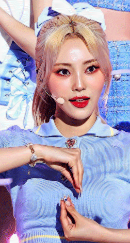kimlipz:  JINSOUL ♡ ‘ FLIP THAT ’ FANCAM ( 220625 )