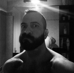 beardburnme:  viero80 Instagram