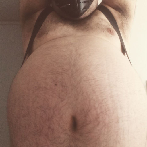 bigbunnygainer:Air inflation for this tummy tuesday! Lots of