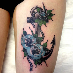 thievinggenius:  Tattoo done by Scott Phillips.