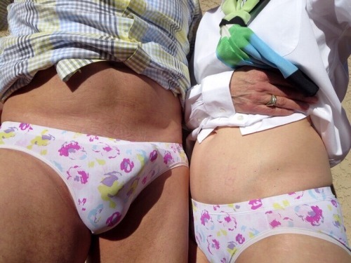 men-wearing-panties: pergite69: Matching pairs 