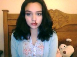 drearydoll:nose bleed kisses