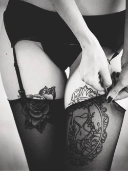 tattoos85:  (3) inked girl | Tumblr på We Heart It - http://weheartit.com/entry/90704332