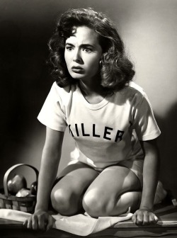 denverbob:  lanky-brunettes-with-wicked-jaws:Ann Blyth in “Once