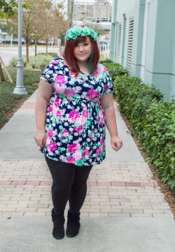 theprintfiend:  OOTD: Flowers and Polkadots Dress: boohoo, leggings: