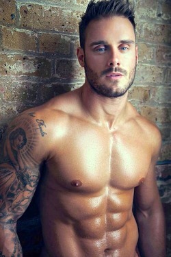justagaymarriedcouple:  Follow us at http://justagaymarriedcouple.tumblr.com