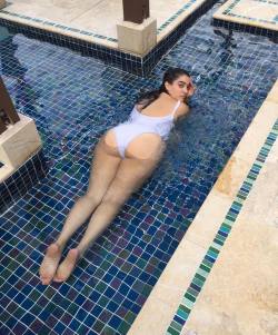 nadiaaboulhosn:  Swimming in the mermaid pool wearing @rue107