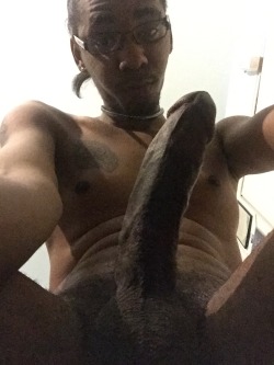 blessedblackboys:    blessedblackboys.tumblr.com     PRAISE BIG