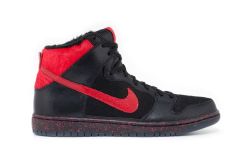 NIKE SB KRAMPUS DUNK HIGH