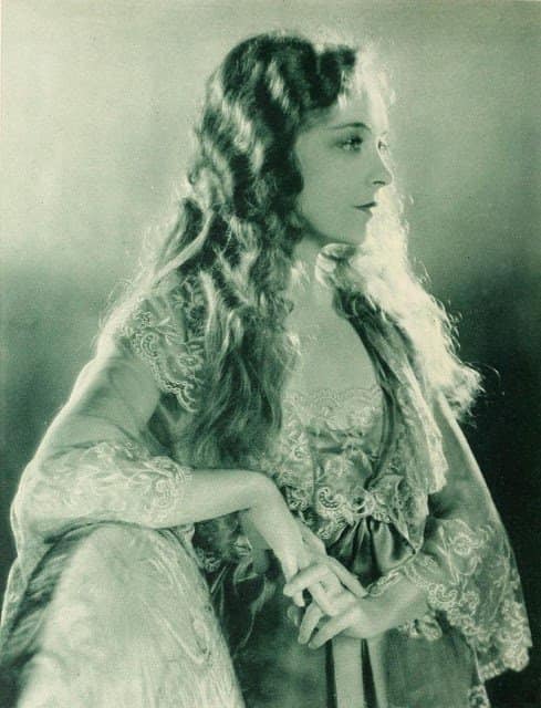 Lillian Gish Nudes & Noises  