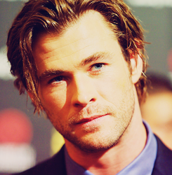 ohmythundergod:  Chris Hemsworth at the ‘Rush’ premiere in