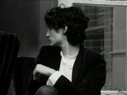 HOLY HELL!!!!!!! LOUIS GARREL!!!!!