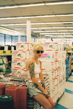 alysha:  99 cent look (by Alysha Nett)shot by dakota gordon in