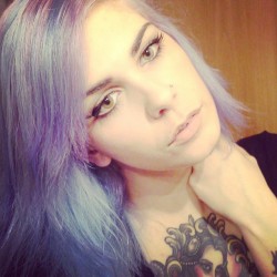 ultima-suicide:  Lilac love ♥♥♥ #ultima #ultimasuicide