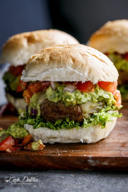 do-not-touch-my-food:  Carne Asada Guacamole Burgers  Ooooohhh