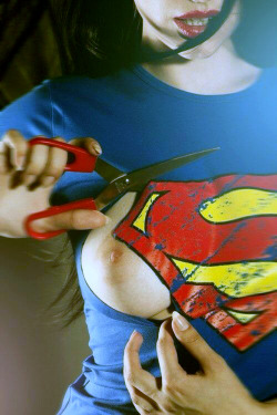 5starsluts:  Supergirl?