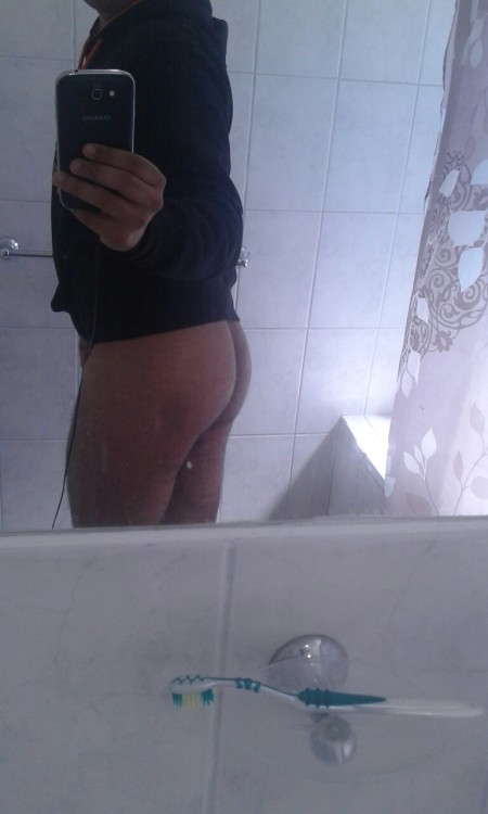 chilenos-hot:  Acá fotos mías! para calentar motores!