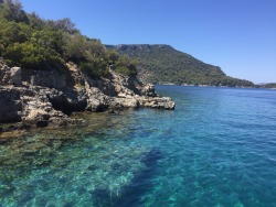 iwishiwasyour-favouritegirl:my day was relaxing ⛵️🇹🇷
