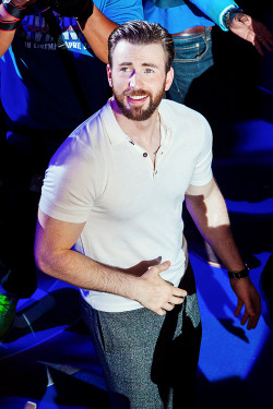 mcavoys:  Chris Evans attends the Southeast Asia premiere of
