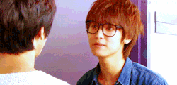 kdramaaaa:  So cute haha Minhyuk and Yonghwa in Heartstrings