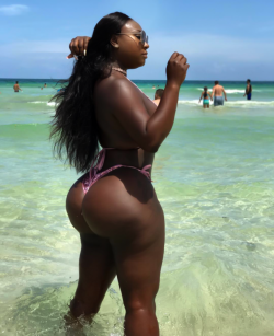 fletchertrowan: loadedpackages: Chocolate bubble drop. IG:  _blackgabbydoll,