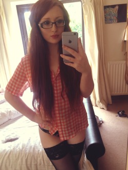iwishiwasyour-favouritegirl:  my hair looks so long in this pic,