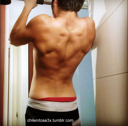chilenitos3x:  2da parte de   Daniel, 21 años. Pendejo rico de Santiago.   Mira la 1ra parte acá: http://chilenitos3x.tumblr.com/post/130448390215/daniel-21-años-pendejo-rico-de-santiago 