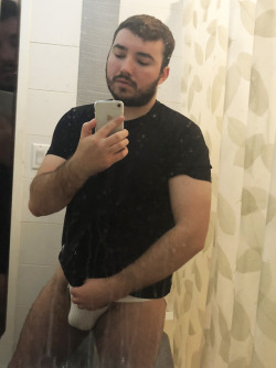 silly-faggot:who wants to bump bellies