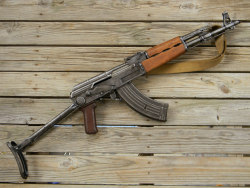 whiskey-gunpowder:  Balkan Build. Bastard rifle made from Romanian,