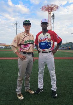 ren-and-stimpy:  Minor League Baseball players wearing Ren and
