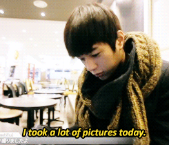 22h39:  myungsoo talking about the photogenic woof-woof he saw