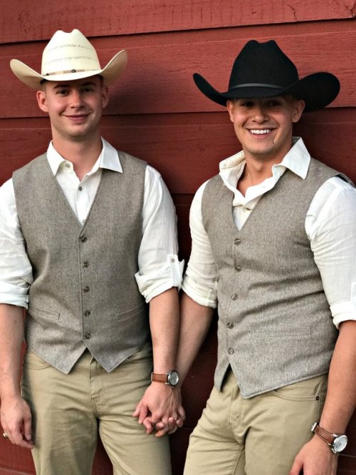 gayteenhipster:Zach Garcia and Alastair Patton got hitched.